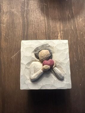 Willow Tree White Keepsake Box with Pink Heart Accent